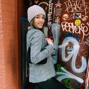 Meet your Posher, Michaela